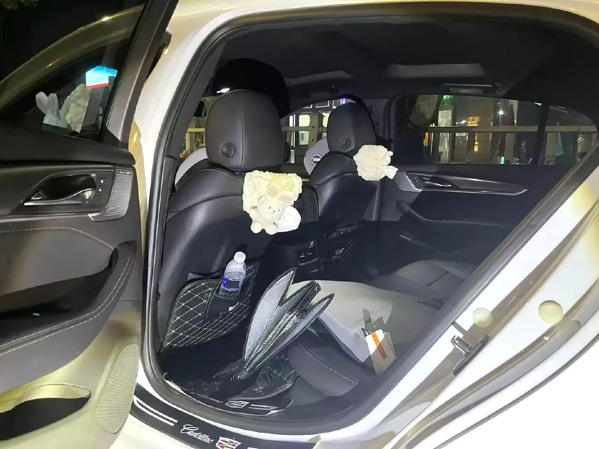 2023 Cadillac CT5 2.0T 237HP L4 10AT,autocango,china used car exporter,china ev exporter,chinese used car exporter,chinese used ev exporter