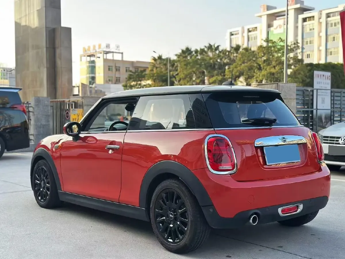 2020 MINI MINI 1.5T 102HP L3 7DCT,autocango,china used car exporter,china ev exporter,chinese used car exporter,chinese used ev exporter