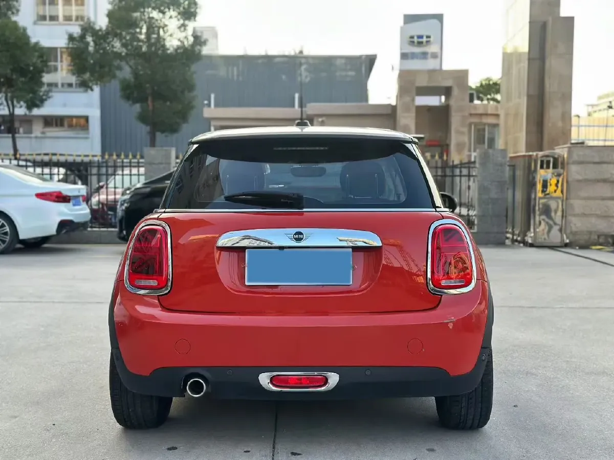 2020 MINI MINI 1.5T 102HP L3 7DCT,autocango,china used car exporter,china ev exporter,chinese used car exporter,chinese used ev exporter