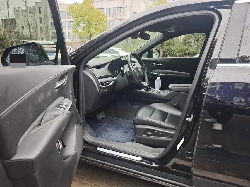 2021 Cadillac XT4 2.0T 237HP L4 9AT,autocango,china used car exporter,china ev exporter,chinese used car exporter,chinese used ev exporter