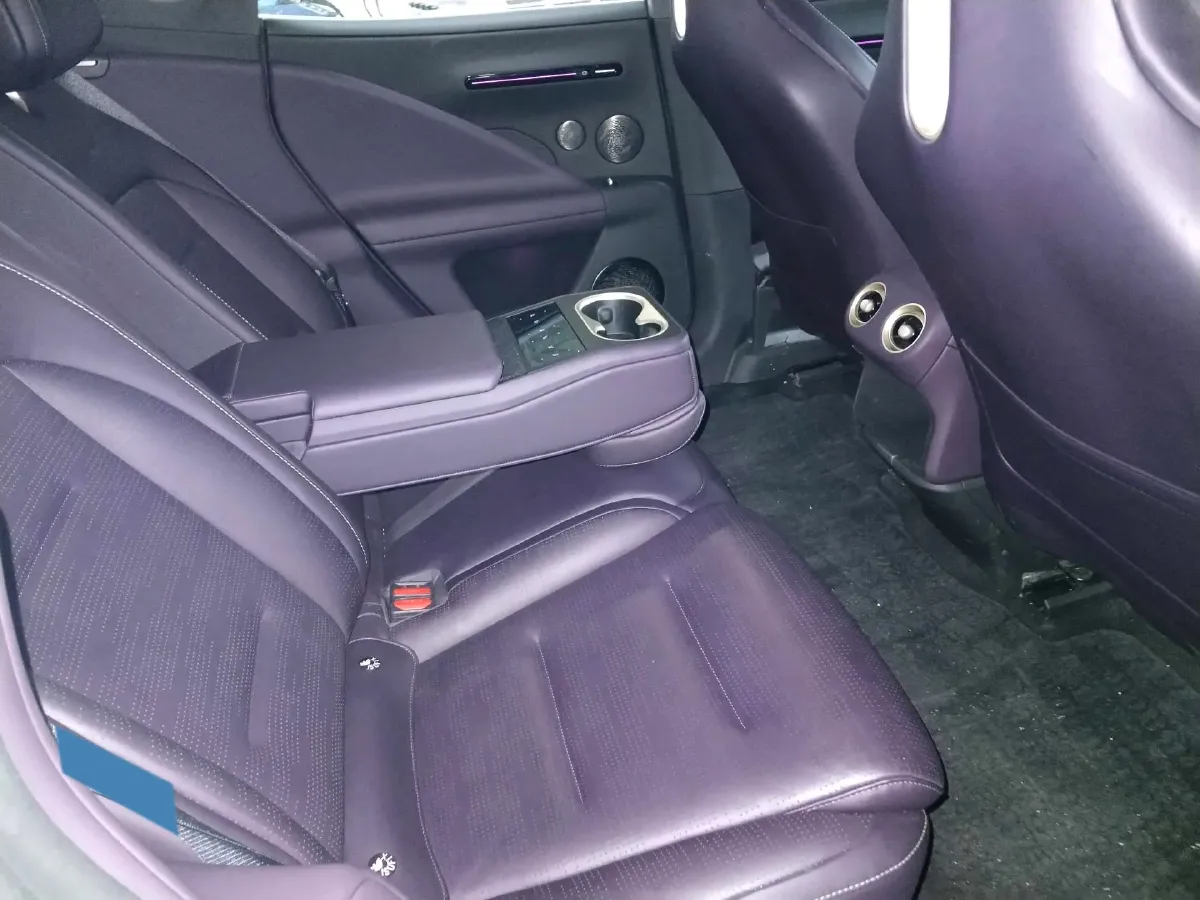 2024 Avatr 07 1.5T 156HP L4 REEV 39.05KWH,autocango,china used car exporter,china ev exporter,chinese used car exporter,chinese used ev exporter