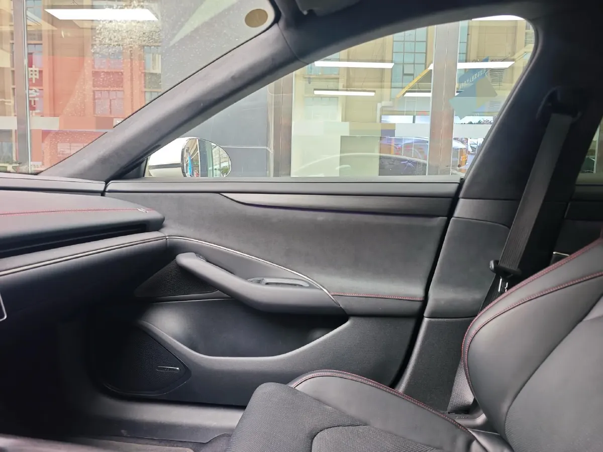 2024 MI SU7 BEV 101KWH,autocango,china used car exporter,china ev exporter,chinese used car exporter,chinese used ev exporter