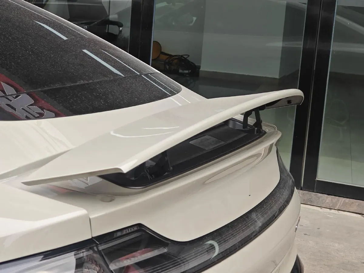 2024 MI SU7 BEV 101KWH,autocango,china used car exporter,china ev exporter,chinese used car exporter,chinese used ev exporter