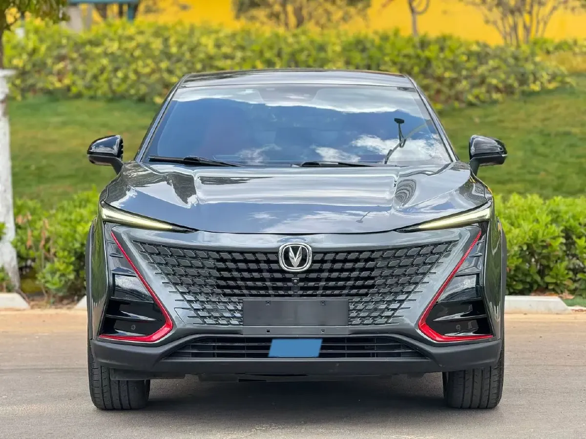 2021 ChangAn UNI-T 1.5T 180HP L4 7DCT,autocango,china used car exporter,china ev exporter,chinese used car exporter,chinese used ev exporter