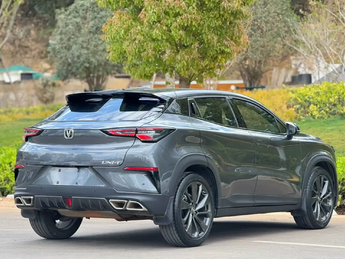 2021 ChangAn UNI-T 1.5T 180HP L4 7DCT,autocango,china used car exporter,china ev exporter,chinese used car exporter,chinese used ev exporter