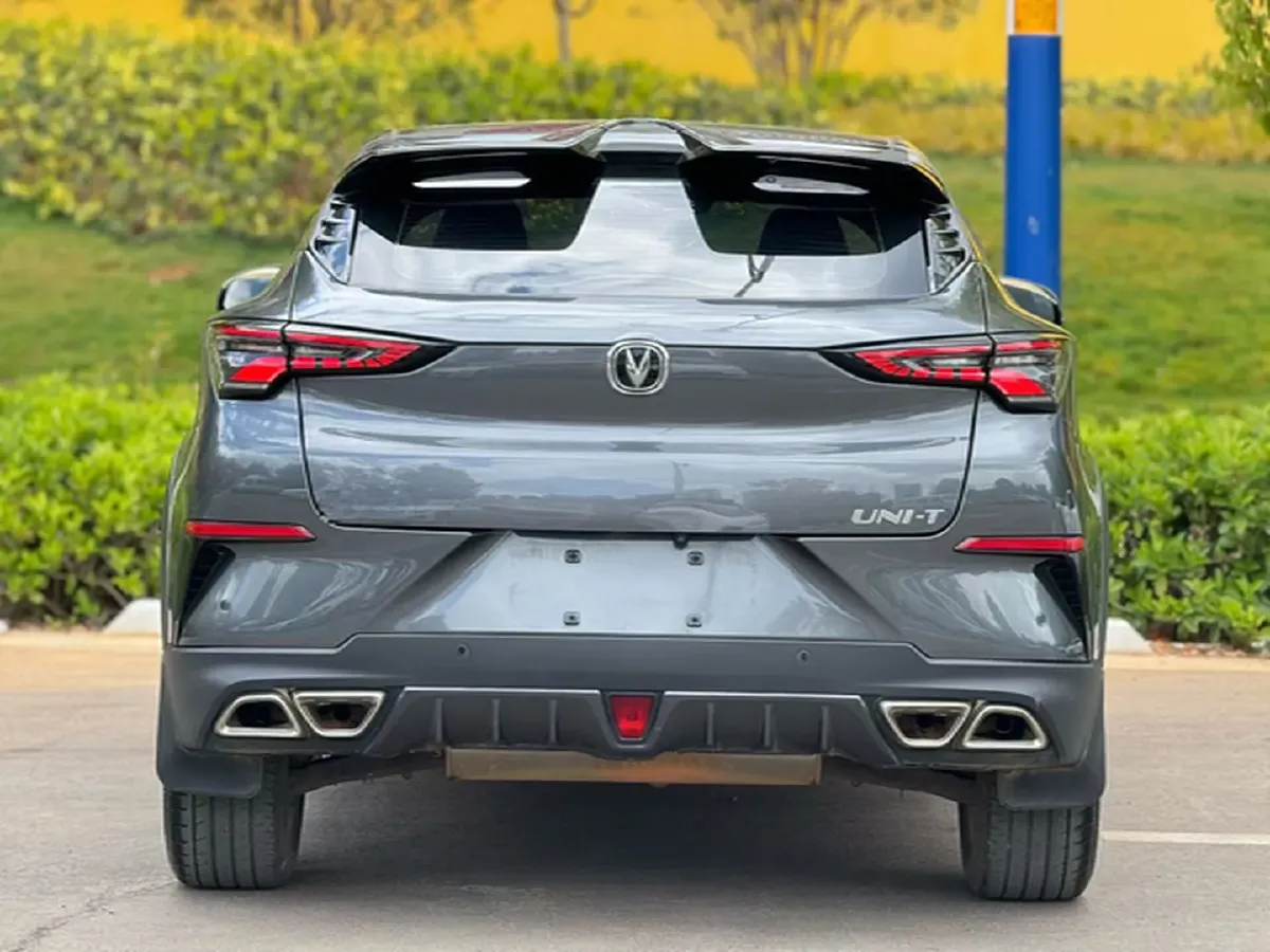 2021 ChangAn UNI-T 1.5T 180HP L4 7DCT,autocango,china used car exporter,china ev exporter,chinese used car exporter,chinese used ev exporter