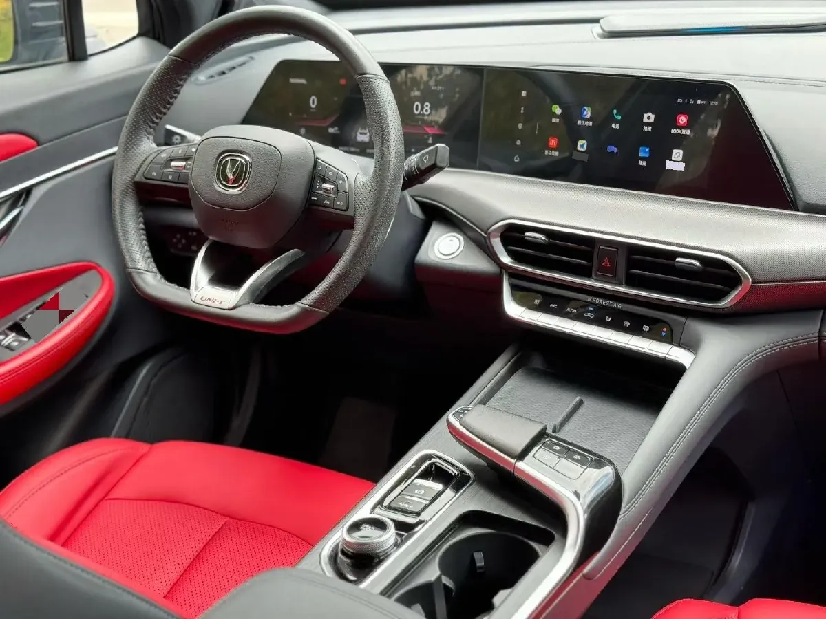 2021 ChangAn UNI-T 1.5T 180HP L4 7DCT,autocango,china used car exporter,china ev exporter,chinese used car exporter,chinese used ev exporter