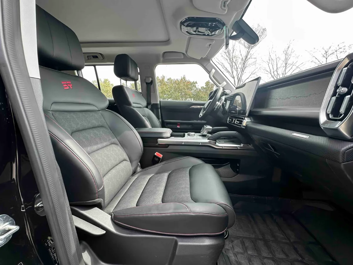 2025 Jetour Traveller 1.5T 184HP L4 7DCT,autocango,china used car exporter,china ev exporter,chinese used car exporter,chinese used ev exporter