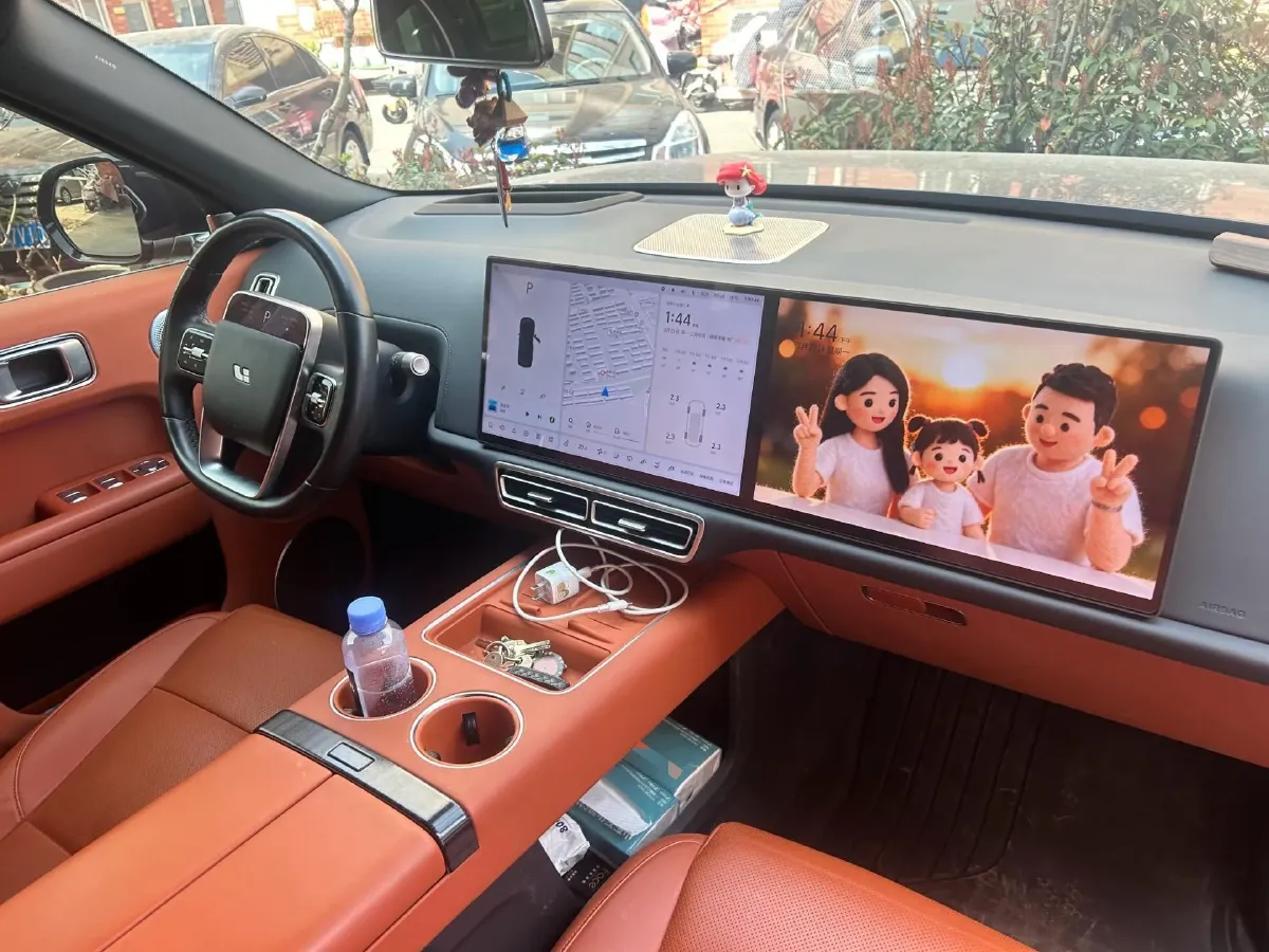 2024 Toyota Granvia 2.5L 189HP L4 E-CVT Hybrid,autocango,china used car exporter,china ev exporter,chinese used car exporter,chinese used ev exporter