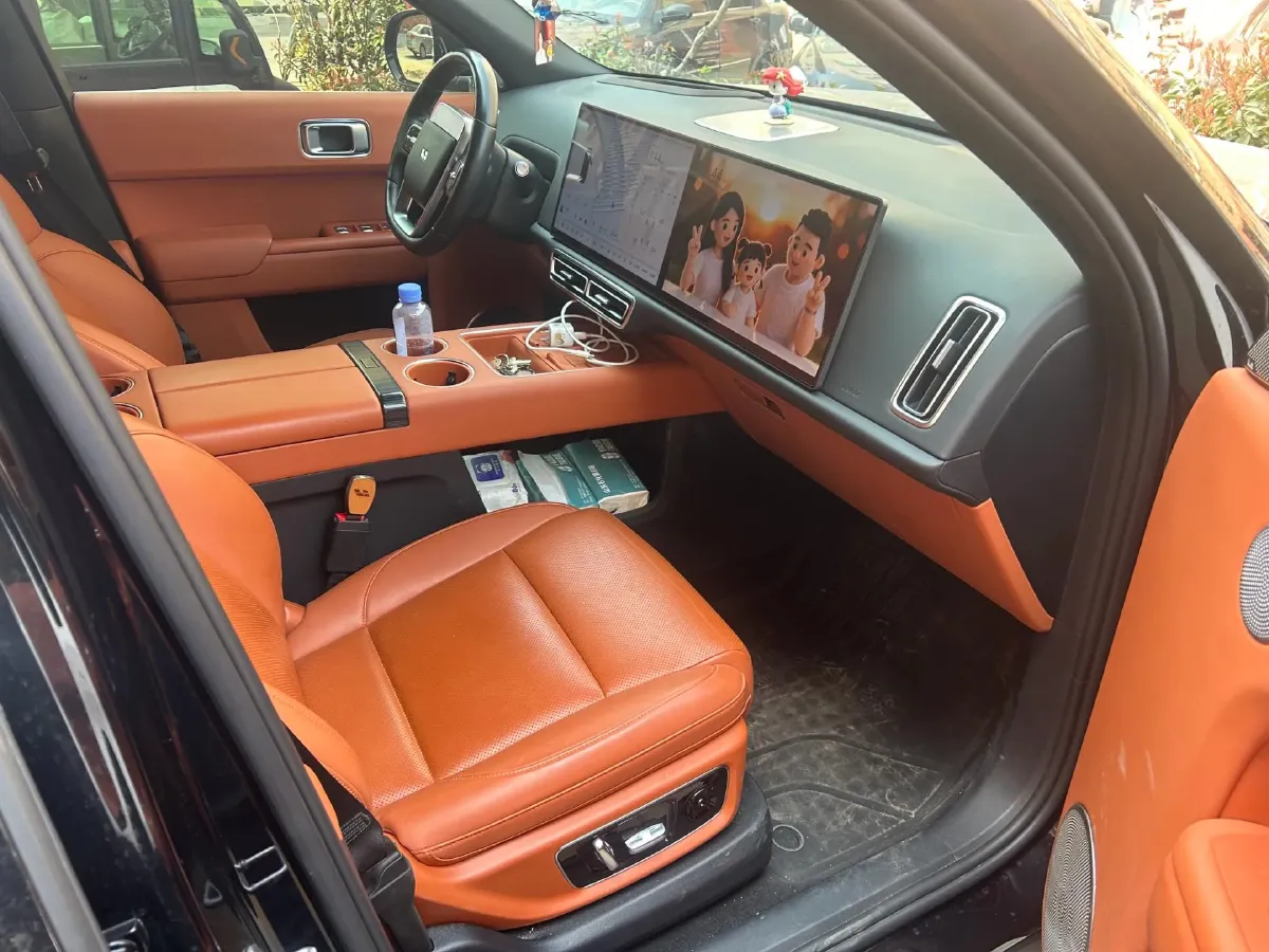 2024 Toyota Granvia 2.5L 189HP L4 E-CVT Hybrid,autocango,china used car exporter,china ev exporter,chinese used car exporter,chinese used ev exporter