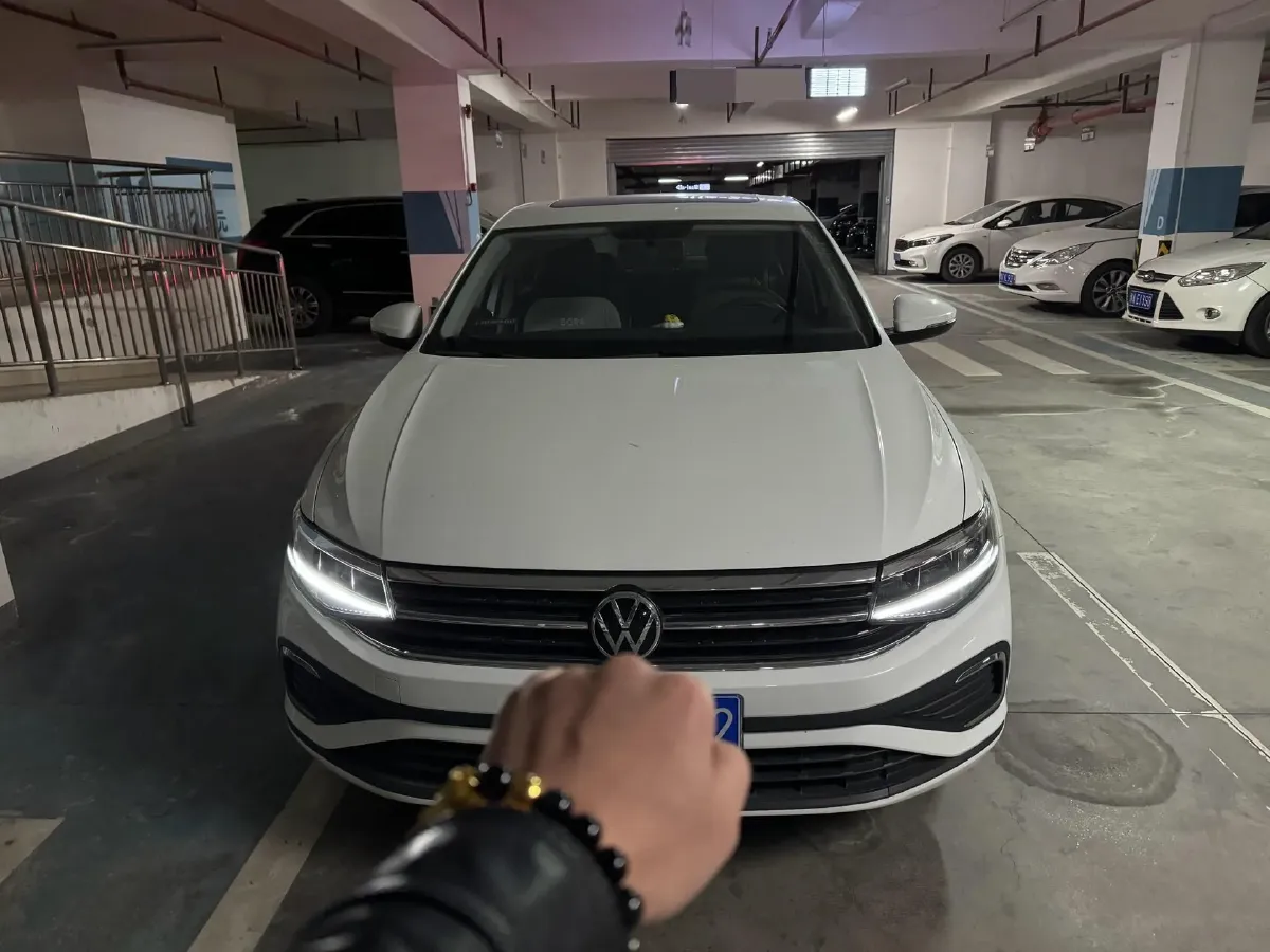 2023 Volkswagen Bora 1.2T 116HP L4 7DCT,autocango,china used car exporter,china ev exporter,chinese used car exporter,chinese used ev exporter