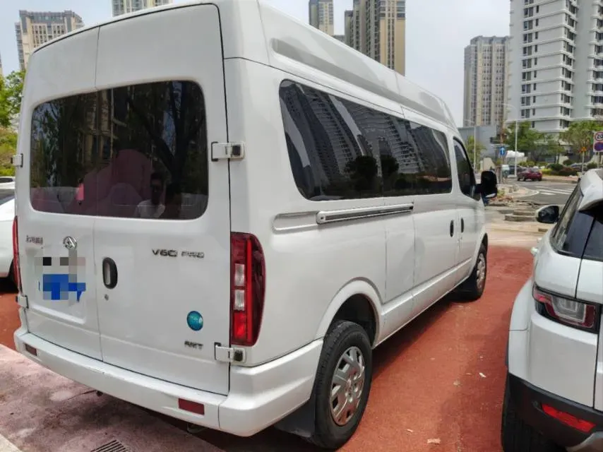 2023 DongFeng DFAC YuFeng 2.0T 136HP L4 6MT,autocango,china used car exporter,china ev exporter,chinese used car exporter,chinese used ev exporter