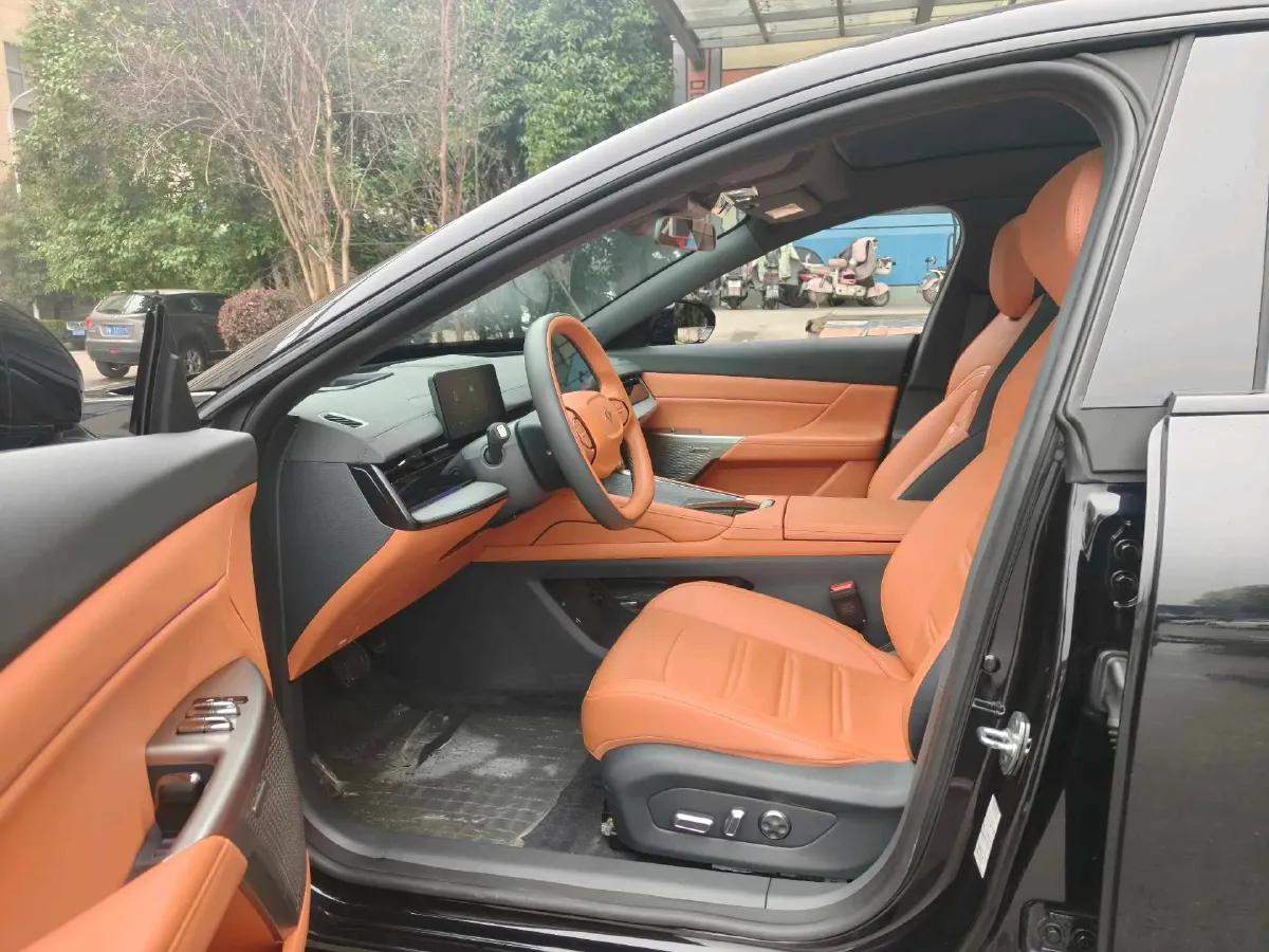 2024 DongFeng eπ eπ007 REEV 105HP REEV 28.4KWH,autocango,china used car exporter,china ev exporter,chinese used car exporter,chinese used ev exporter