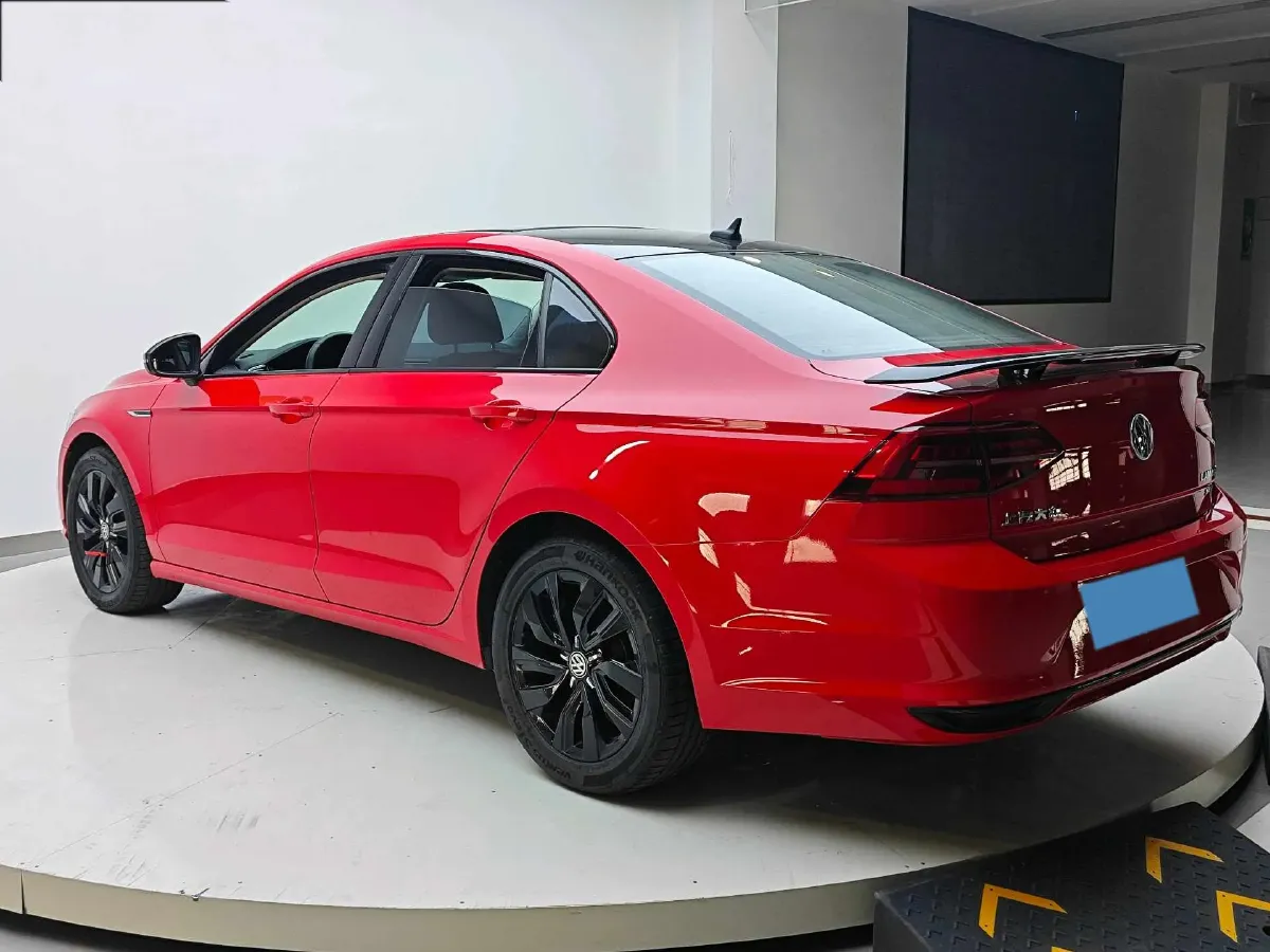 2021 Volkswagen T-Roc 1.4T 150HP L4 7DCT,autocango,china used car exporter,china ev exporter,chinese used car exporter,chinese used ev exporter