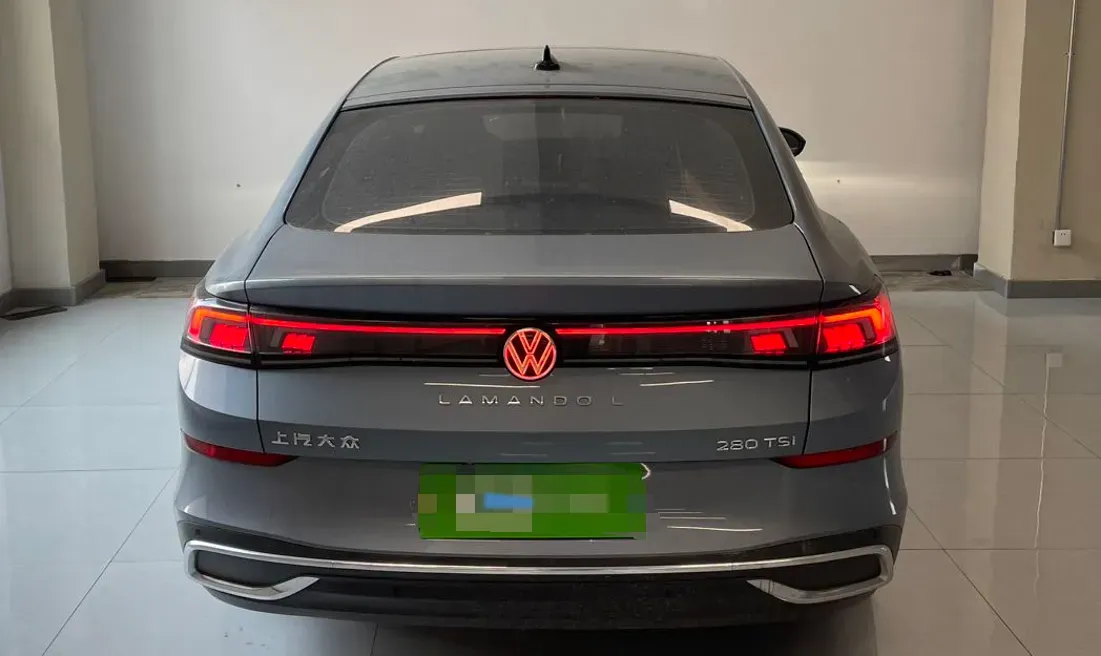 2022 Skoda Superb 2.0T 186HP L4 7DCT,autocango,china used car exporter,china ev exporter,chinese used car exporter,chinese used ev exporter