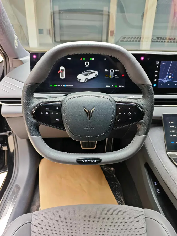 2024 Voyah ZhuiGuang 1.5T 136HP L4 PHEV 43KWH,autocango,china used car exporter,china ev exporter,chinese used car exporter,chinese used ev exporter