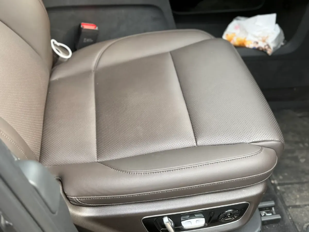 2023 Li L8 Range Extended 154HP REEV 40.9KWH,autocango,china used car exporter,china ev exporter,chinese used car exporter,chinese used ev exporter