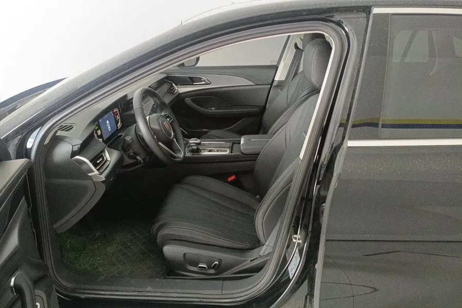 2024 HongQi H5 1.5T 169HP L4 7DCT,autocango,china used car exporter,china ev exporter,chinese used car exporter,chinese used ev exporter