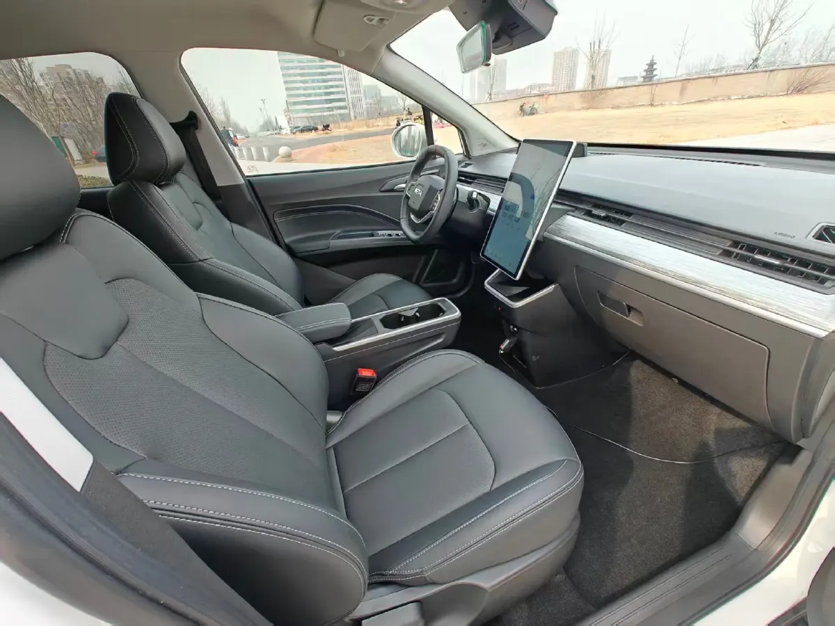 2022 Leapmotor T03 BEV 41KWH,autocango,china used car exporter,china ev exporter,chinese used car exporter,chinese used ev exporter