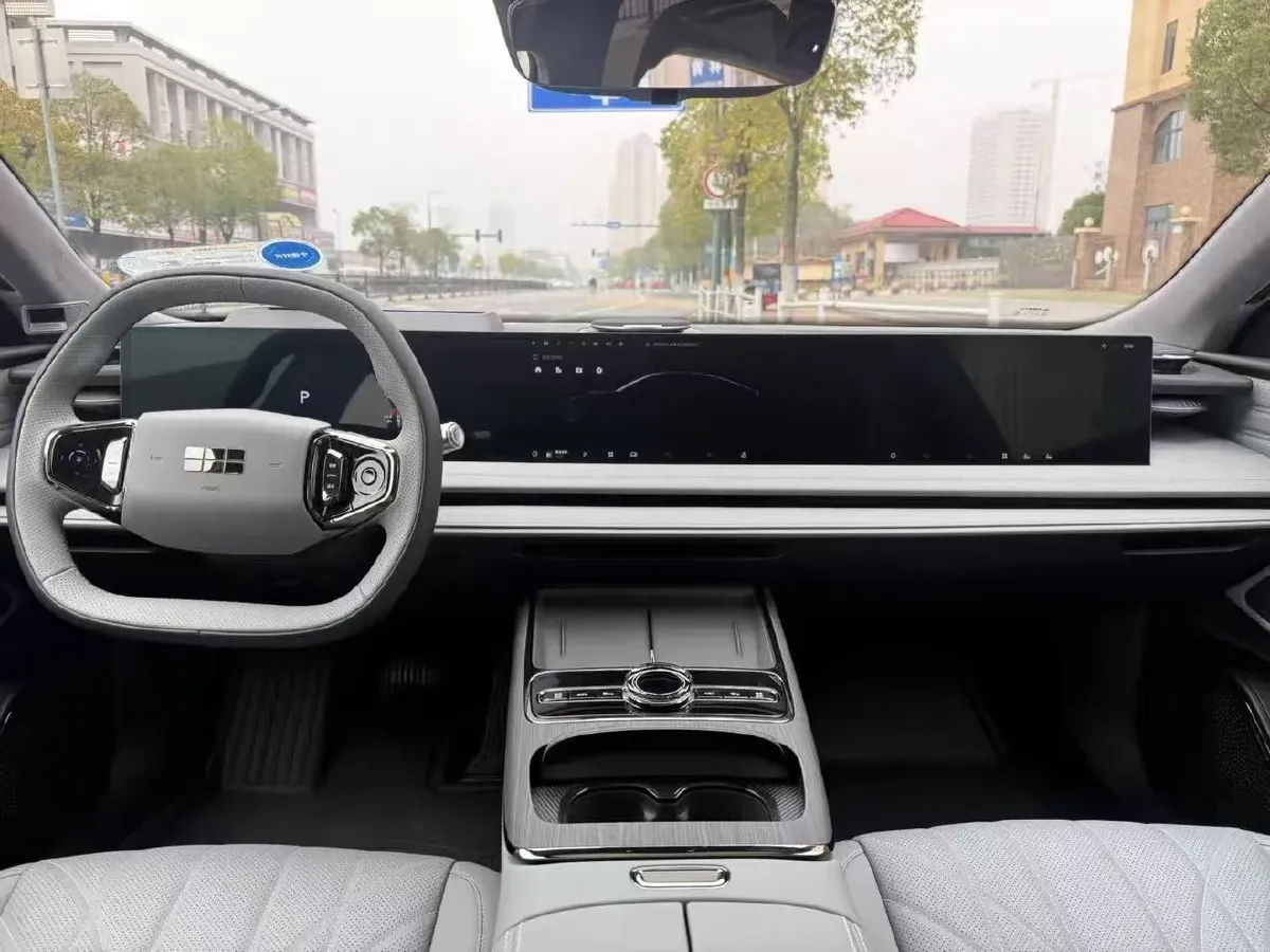 2025 MAXUS InterstellarX 2.5T 224HP L4 8AT,autocango,china used car exporter,china ev exporter,chinese used car exporter,chinese used ev exporter