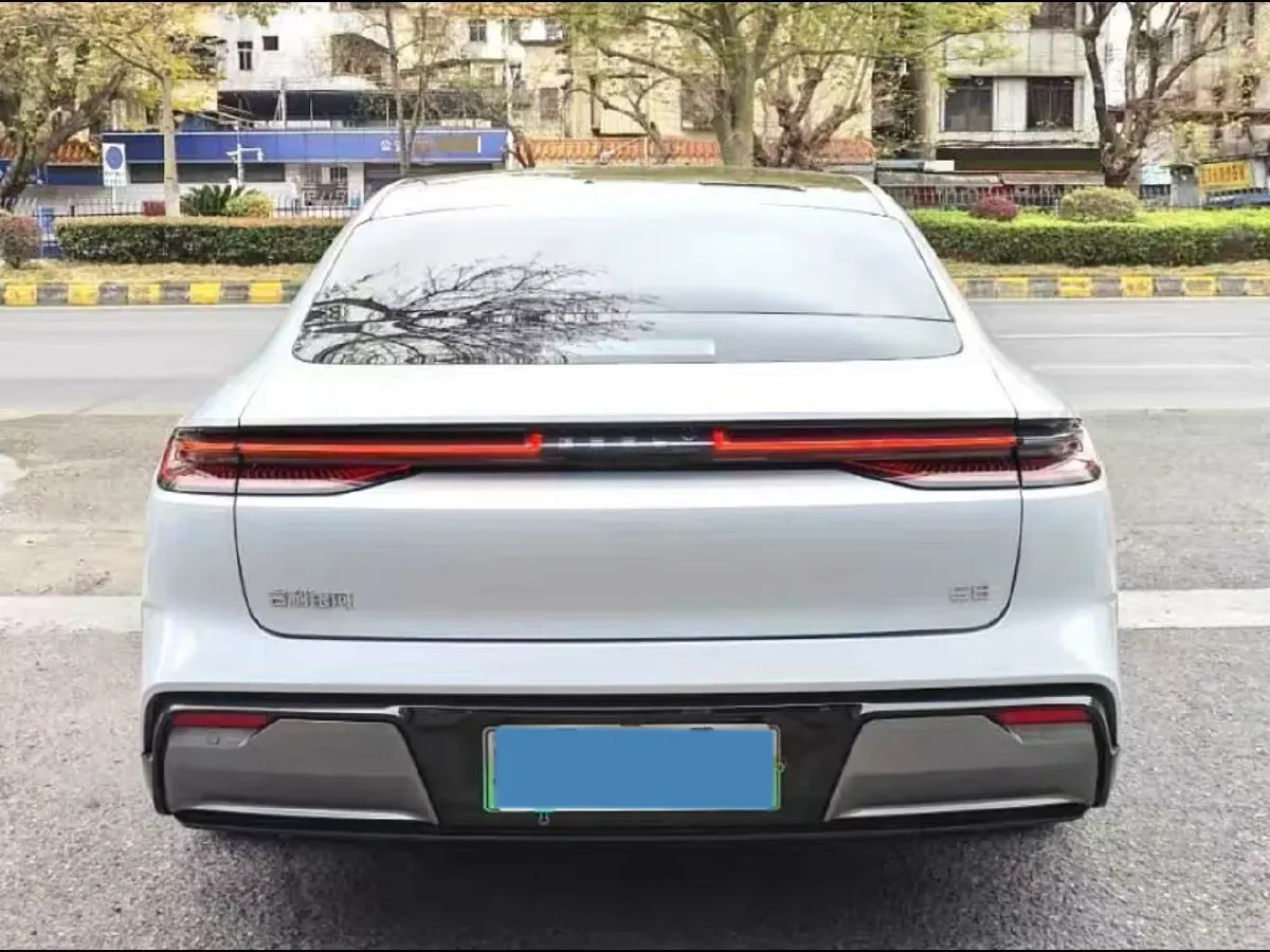 2025 MAXUS InterstellarX 2.5T 224HP L4 8AT,autocango,china used car exporter,china ev exporter,chinese used car exporter,chinese used ev exporter