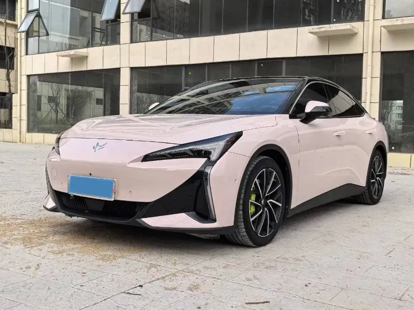 2024 ARCFOX αT5 BEV 79.2KWH,autocango,china used car exporter,china ev exporter,chinese used car exporter,chinese used ev exporter