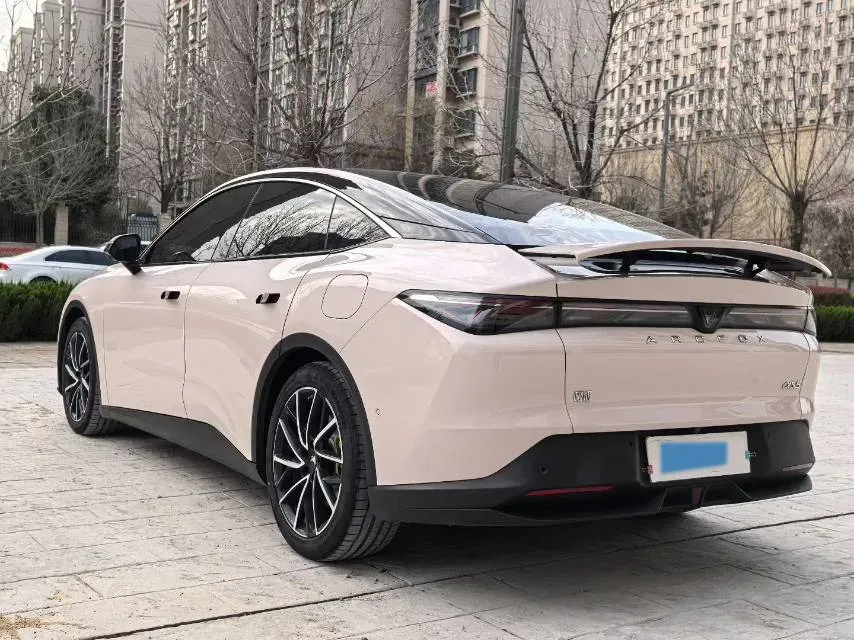 2024 ARCFOX αT5 BEV 79.2KWH,autocango,china used car exporter,china ev exporter,chinese used car exporter,chinese used ev exporter