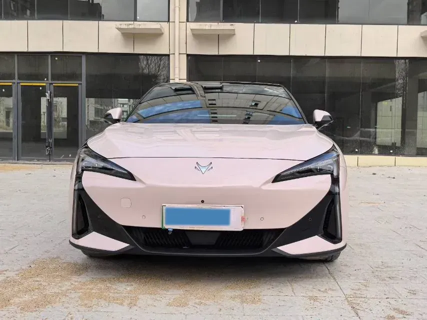 2024 ARCFOX αT5 BEV 79.2KWH,autocango,china used car exporter,china ev exporter,chinese used car exporter,chinese used ev exporter