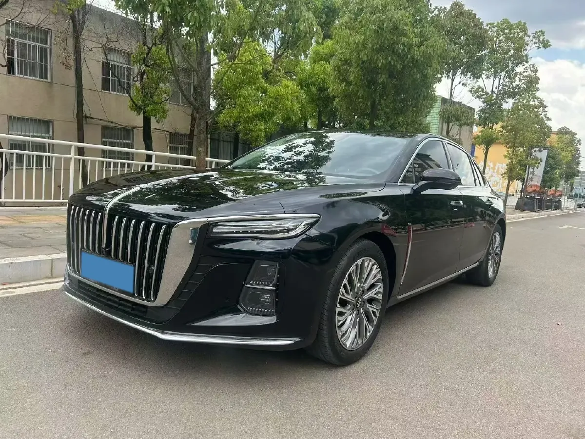 2023 HongQi H5 2.0T 224HP L4 8AT,autocango,china used car exporter,china ev exporter,chinese used car exporter,chinese used ev exporter