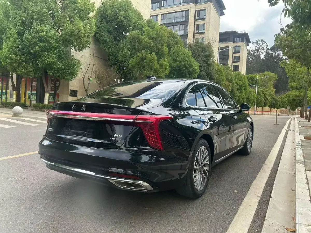 2023 HongQi H5 2.0T 224HP L4 8AT,autocango,china used car exporter,china ev exporter,chinese used car exporter,chinese used ev exporter