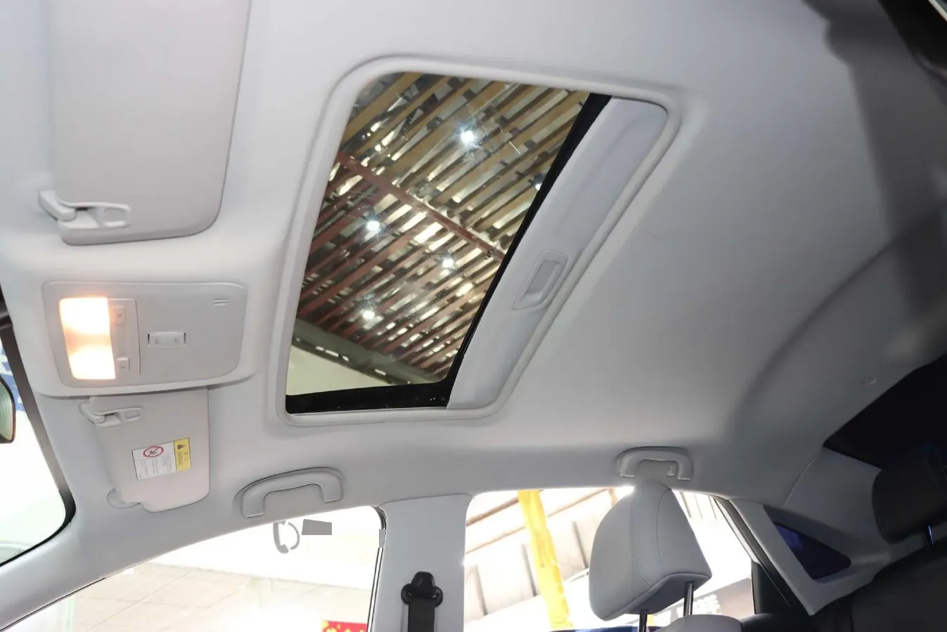 2023 Chevrolet Monza 1.5L 113HP L4 6DCT,autocango,china used car exporter,china ev exporter,chinese used car exporter,chinese used ev exporter