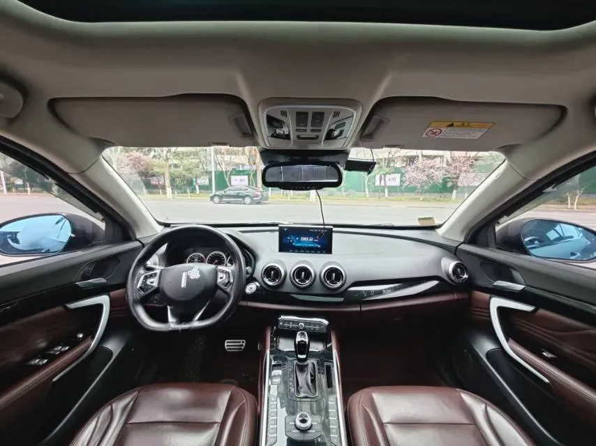 2017 WEY VV7 2.0T 234HP L4 7DCT,autocango,china used car exporter,china ev exporter,chinese used car exporter,chinese used ev exporter