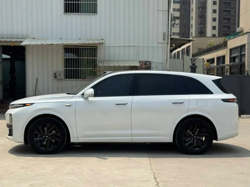 2023 Li L7 Range Extended 154HP REEV 40.9KWH,autocango,china used car exporter,china ev exporter,chinese used car exporter,chinese used ev exporter