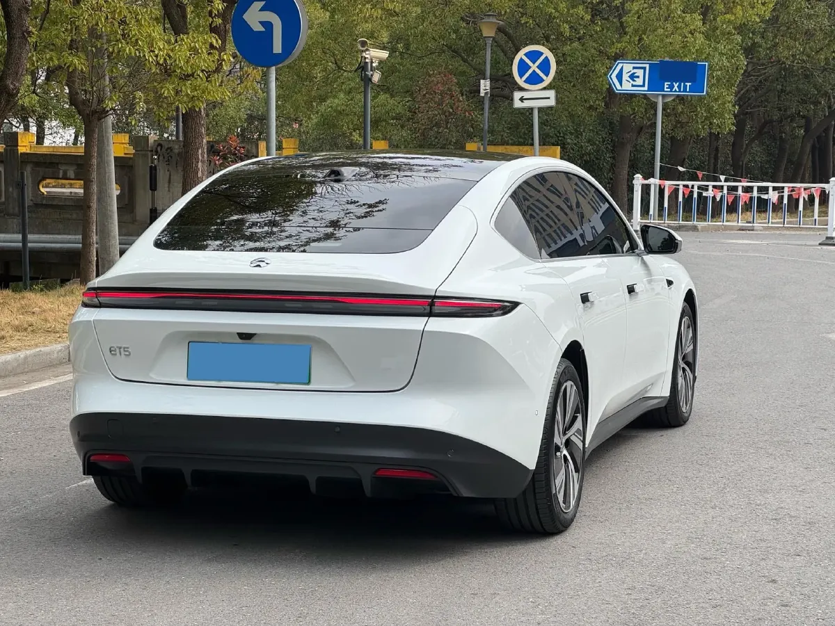 2024 NIO ET5 BEV 75KWH,autocango,china used car exporter,china ev exporter,chinese used car exporter,chinese used ev exporter