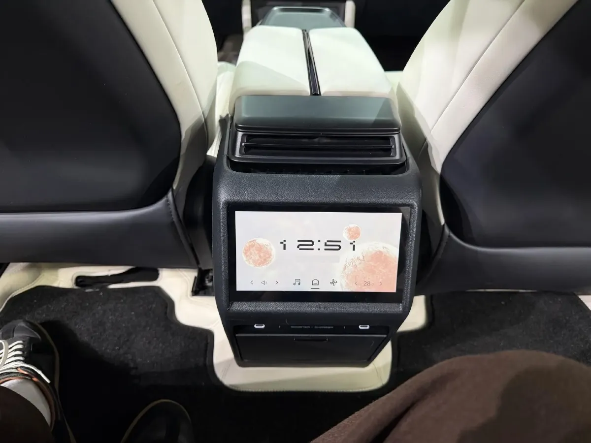 2023 Honda CR-V 2.0L 150HP L4 E-CVT PHEV 17.7KWH,autocango,china used car exporter,china ev exporter,chinese used car exporter,chinese used ev exporter