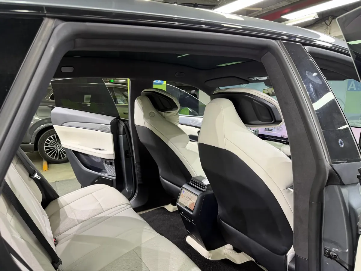 2023 Honda CR-V 2.0L 150HP L4 E-CVT PHEV 17.7KWH,autocango,china used car exporter,china ev exporter,chinese used car exporter,chinese used ev exporter