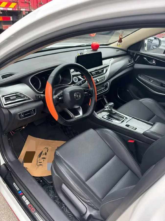 2021 ChangAn Raeton CC 1.5T 180HP L4 7DCT,autocango,china used car exporter,china ev exporter,chinese used car exporter,chinese used ev exporter