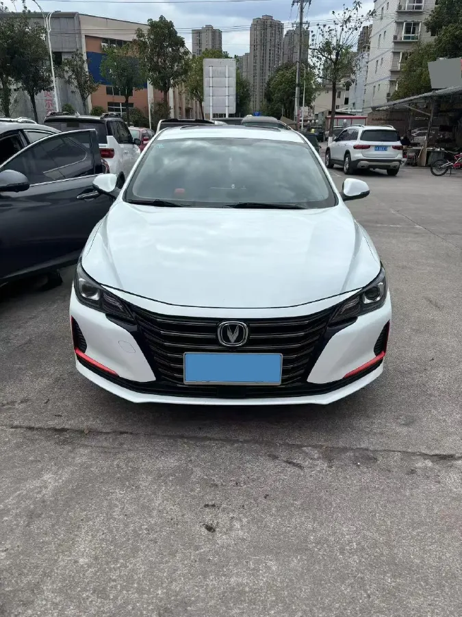 2021 ChangAn Raeton CC 1.5T 180HP L4 7DCT,autocango,china used car exporter,china ev exporter,chinese used car exporter,chinese used ev exporter