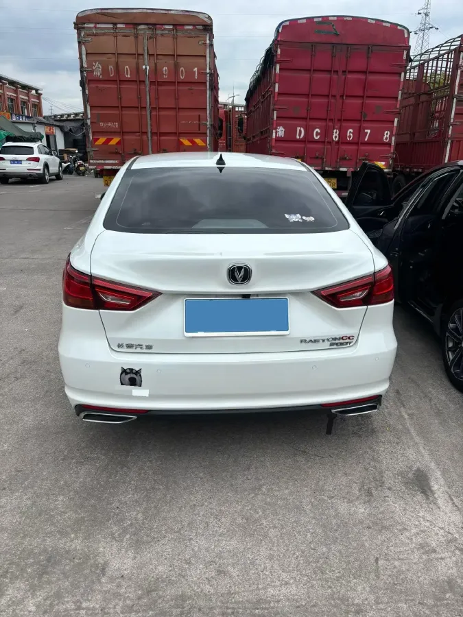 2021 ChangAn Raeton CC 1.5T 180HP L4 7DCT,autocango,china used car exporter,china ev exporter,chinese used car exporter,chinese used ev exporter