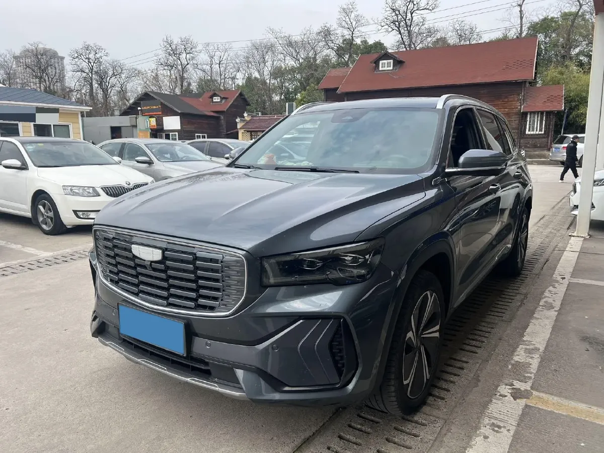 2022 Isuzu Mu-X 2.0T 220HP L4 8AT,autocango,china used car exporter,china ev exporter,chinese used car exporter,chinese used ev exporter