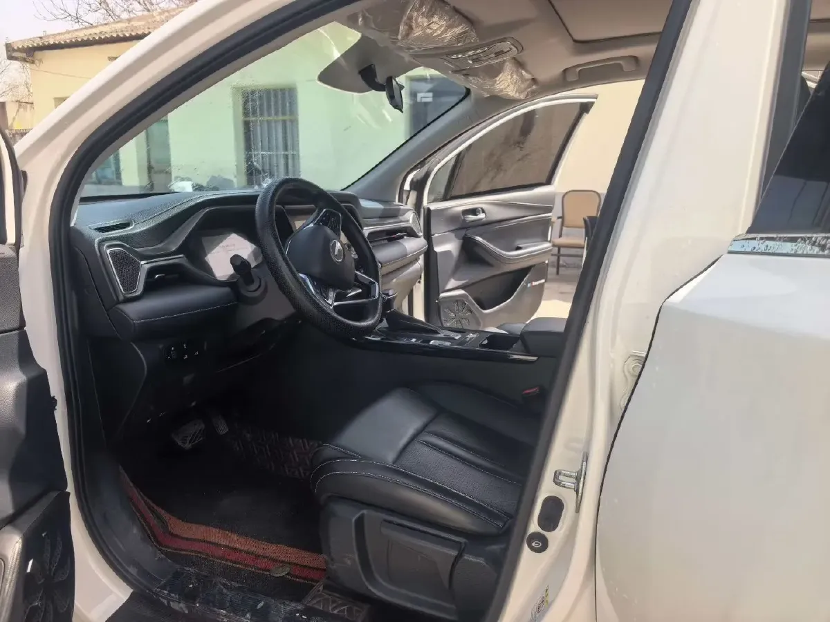 2022 GAC Trumpchi GS4 1.5T 169HP L4 6AT,autocango,china used car exporter,china ev exporter,chinese used car exporter,chinese used ev exporter