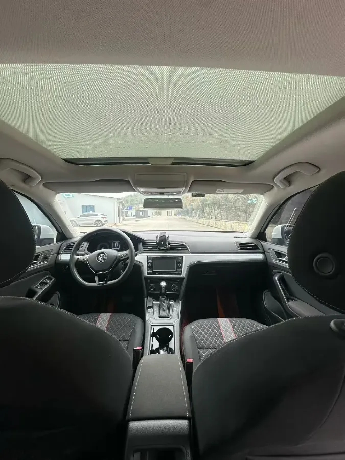 2019 Volkswagen T-Cross 1.4T 150HP L4 7DCT,autocango,china used car exporter,china ev exporter,chinese used car exporter,chinese used ev exporter