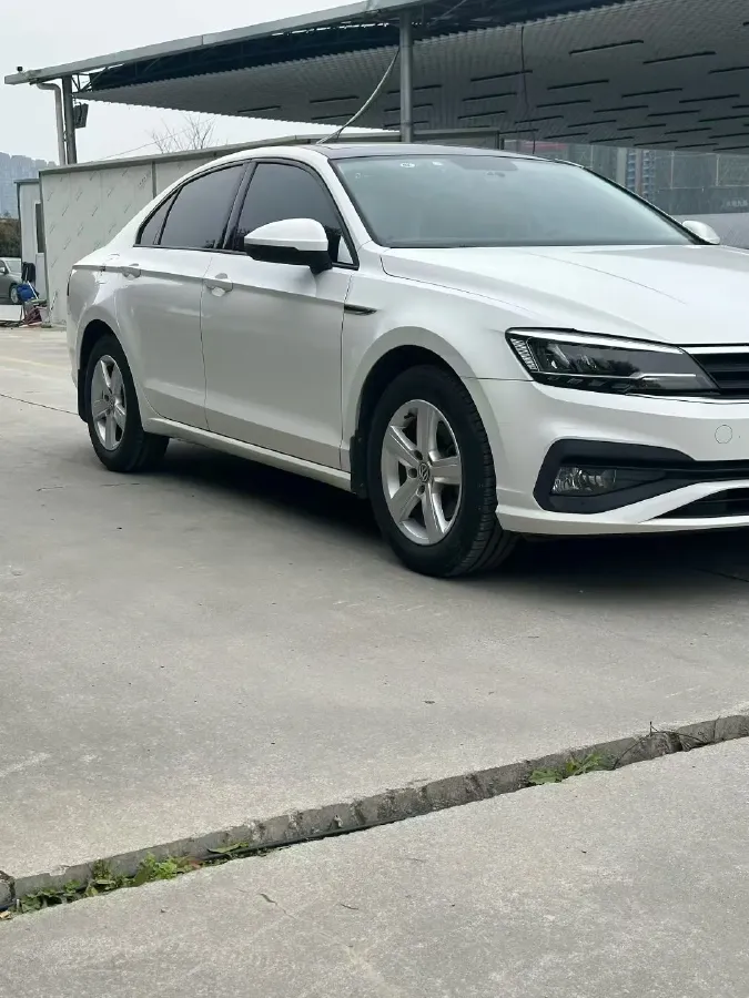 2019 Volkswagen T-Cross 1.4T 150HP L4 7DCT,autocango,china used car exporter,china ev exporter,chinese used car exporter,chinese used ev exporter