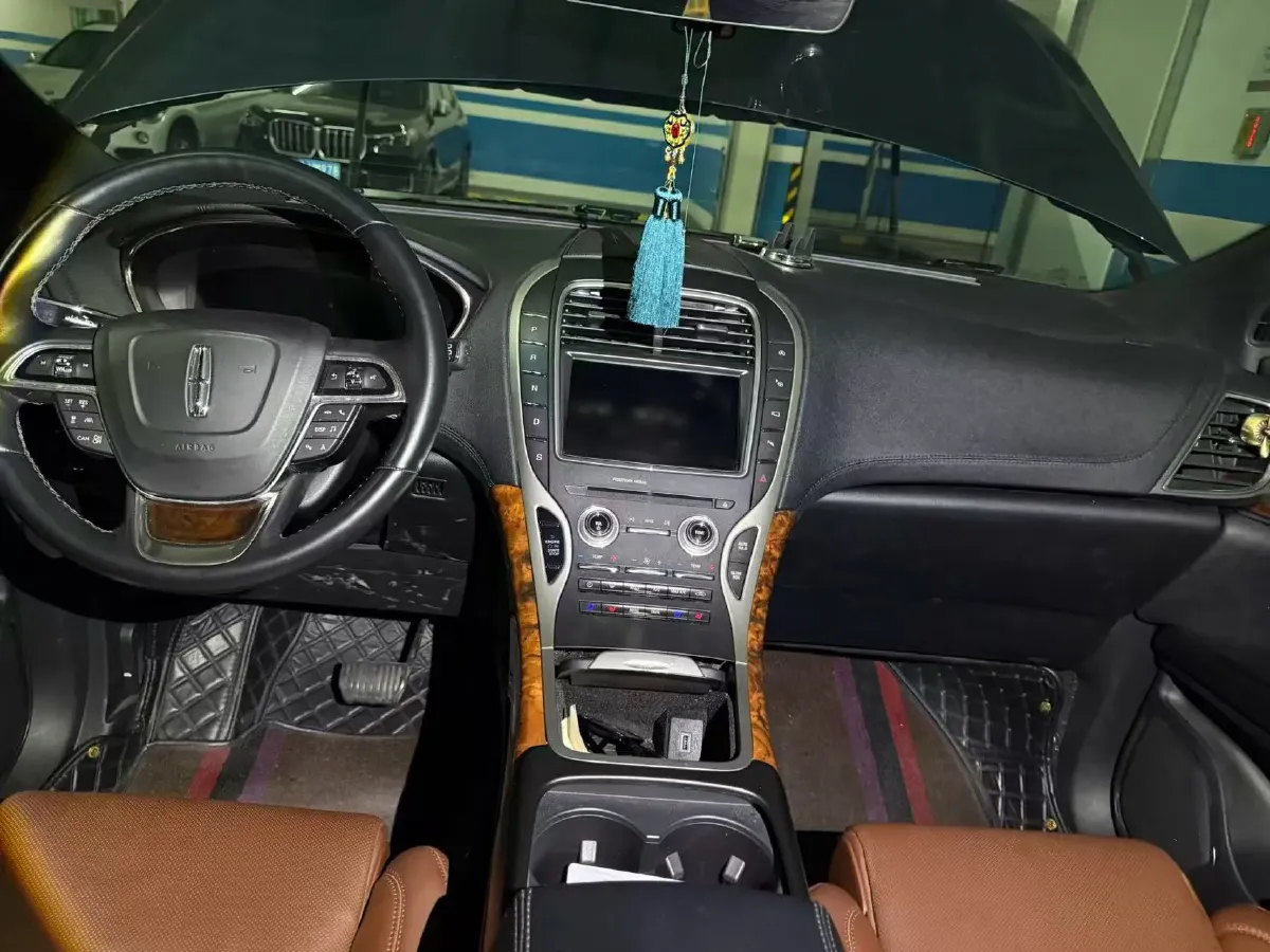 2019 Lincoln Nautilus 2.7T 329HP V6 8AT,autocango,china used car exporter,china ev exporter,chinese used car exporter,chinese used ev exporter