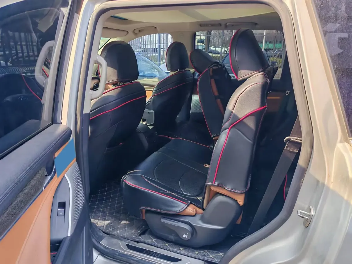 2017 MAXUS D90 2.0T 224HP L4 6AT,autocango,china used car exporter,china ev exporter,chinese used car exporter,chinese used ev exporter