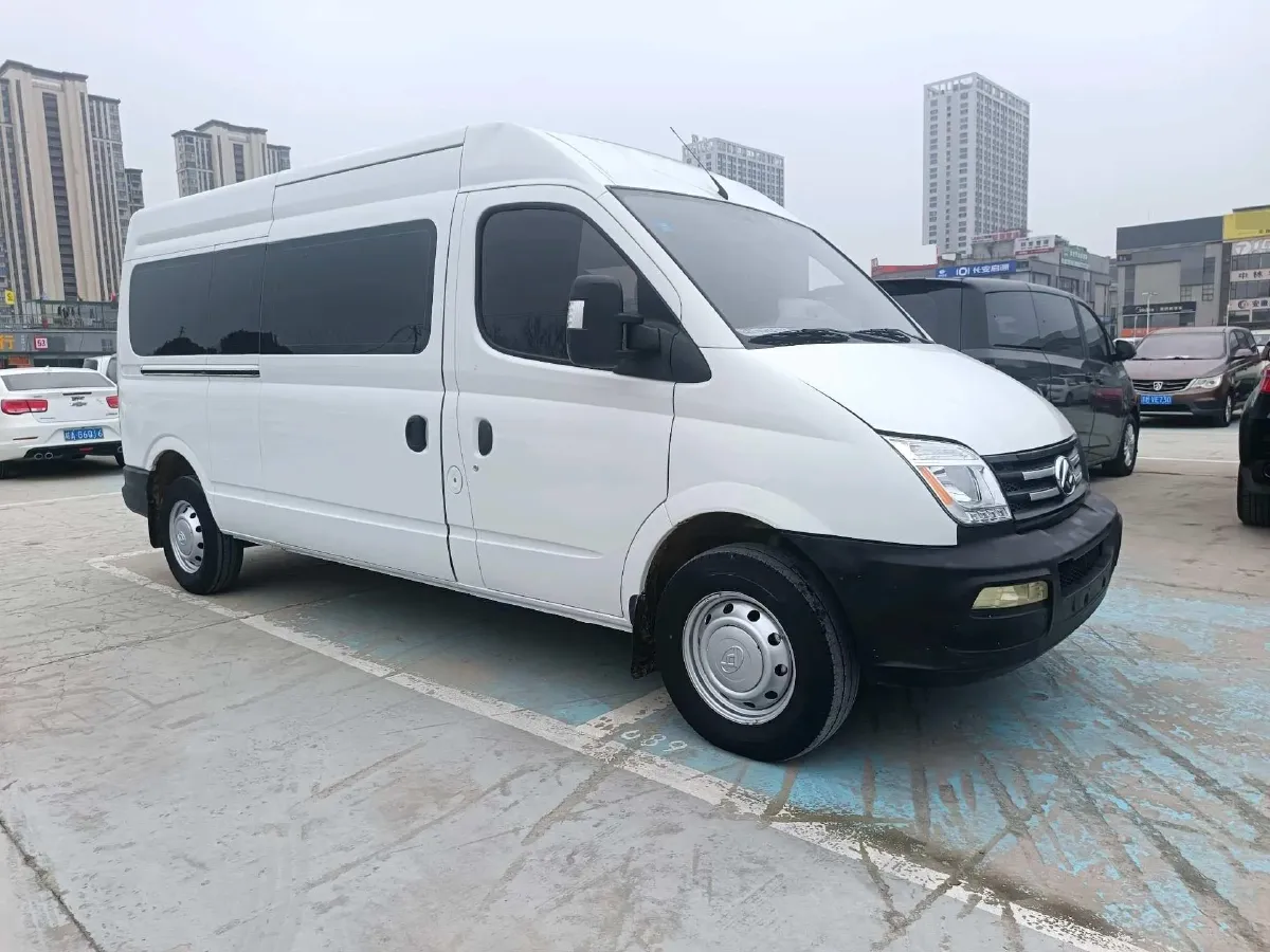 2020 MAXUS XinTu V80 2.5T 136HP L4 6MT,autocango,china used car exporter,china ev exporter,chinese used car exporter,chinese used ev exporter