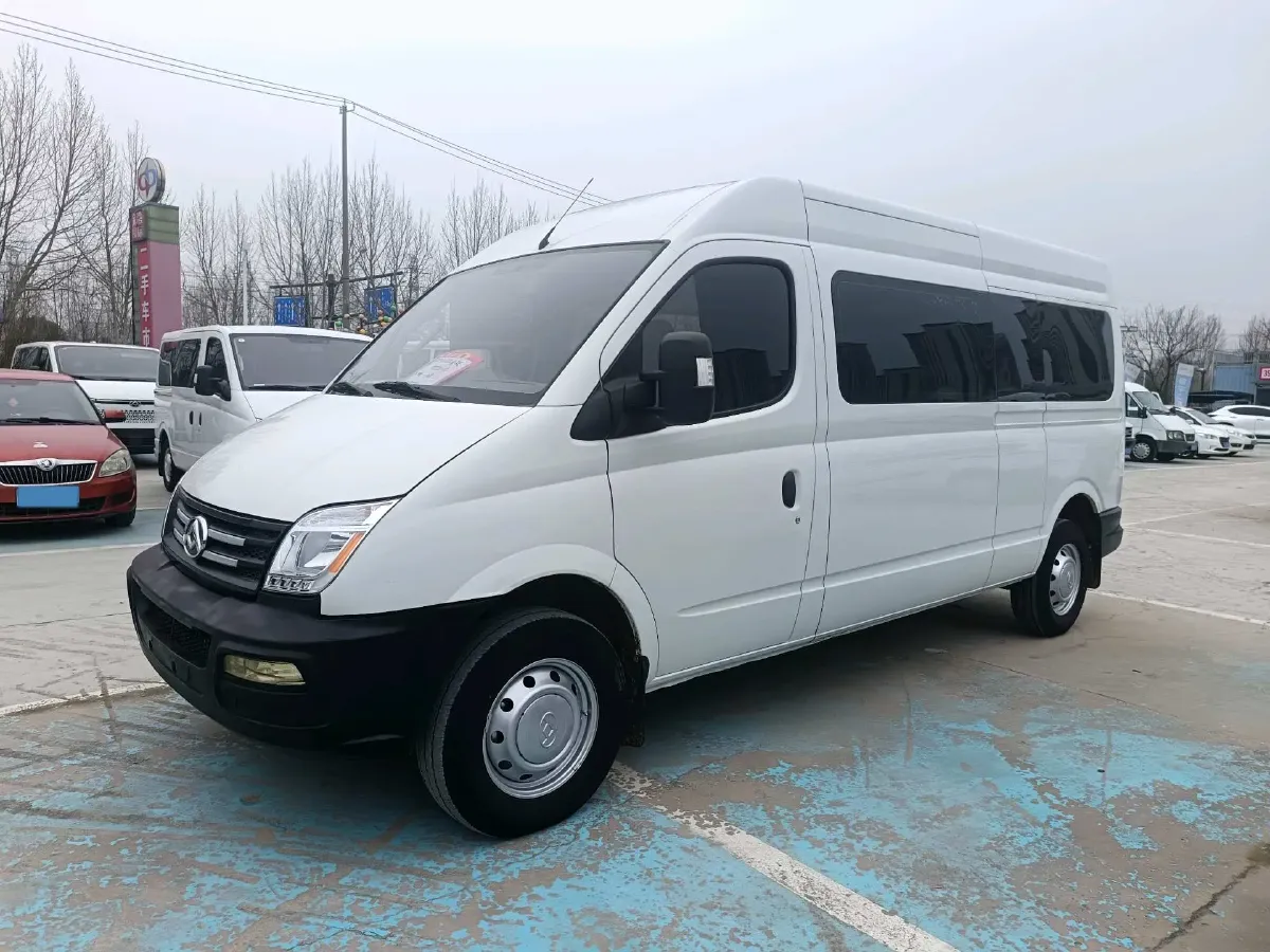 2020 MAXUS XinTu V80 2.5T 136HP L4 6MT,autocango,china used car exporter,china ev exporter,chinese used car exporter,chinese used ev exporter