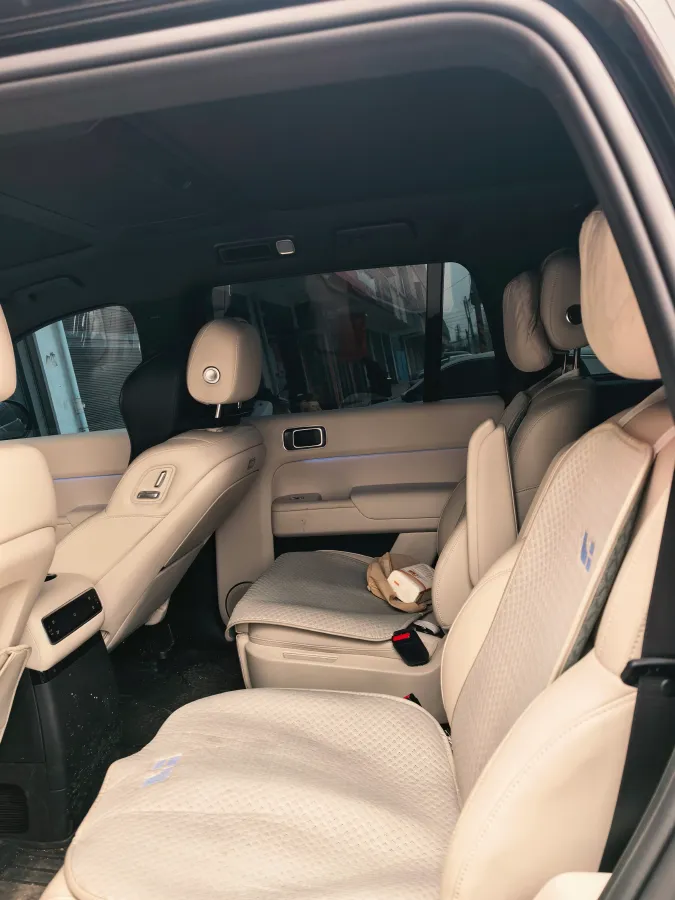 2024 Li L9 Range Extended 154HP REEV 52.3KWH,autocango,china used car exporter,china ev exporter,chinese used car exporter,chinese used ev exporter