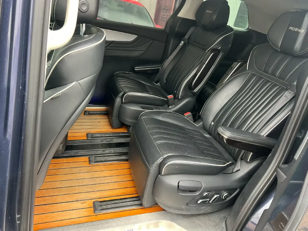 2021 Roewe iMAX8 2.0T 234HP L4 8AT,autocango,china used car exporter,china ev exporter,chinese used car exporter,chinese used ev exporter