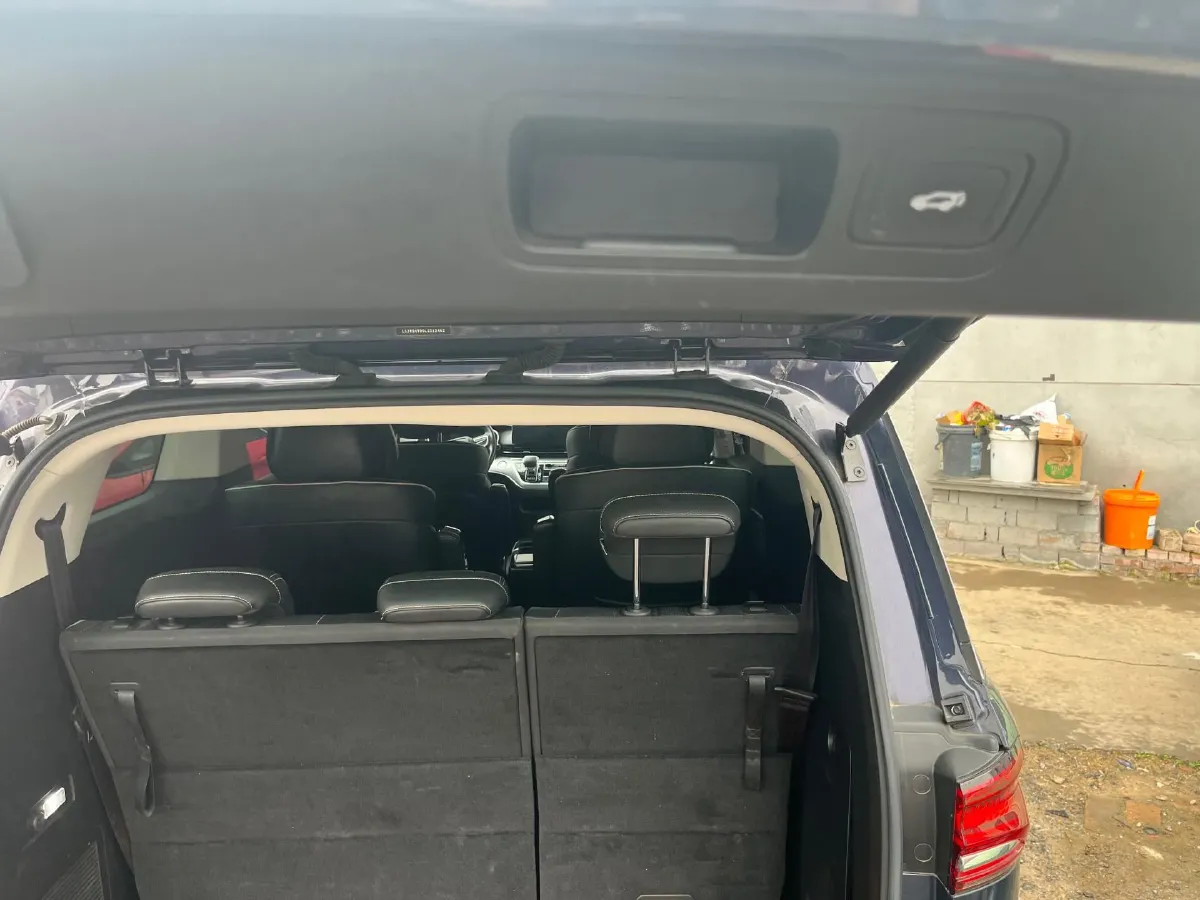 2021 Roewe iMAX8 2.0T 234HP L4 8AT,autocango,china used car exporter,china ev exporter,chinese used car exporter,chinese used ev exporter